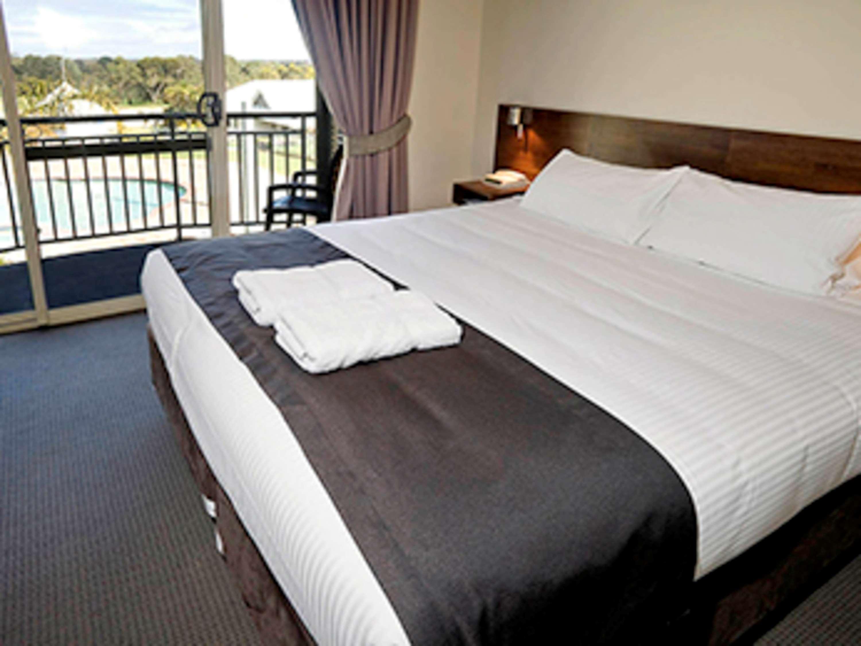 Mercure Bunbury Sanctuary Golf Resort Extérieur photo