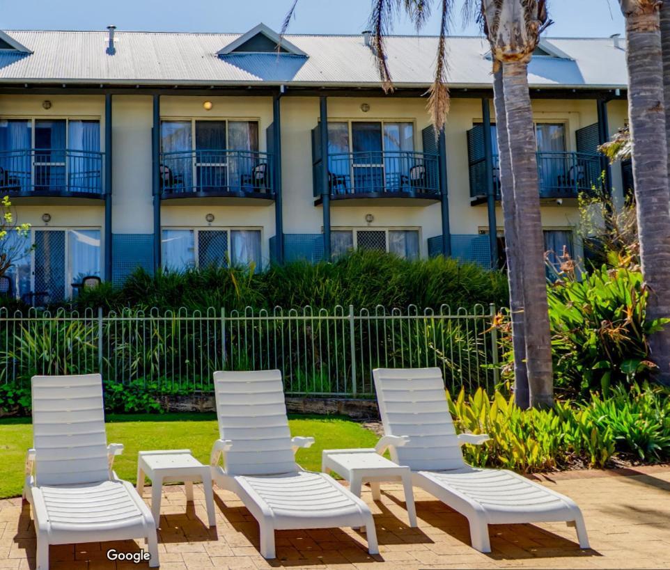 Mercure Bunbury Sanctuary Golf Resort Extérieur photo