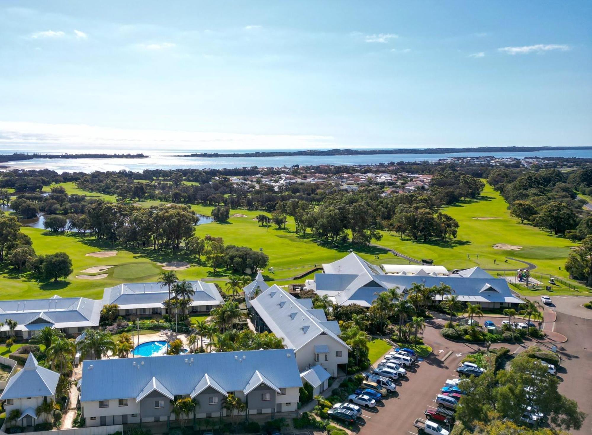 Mercure Bunbury Sanctuary Golf Resort Extérieur photo