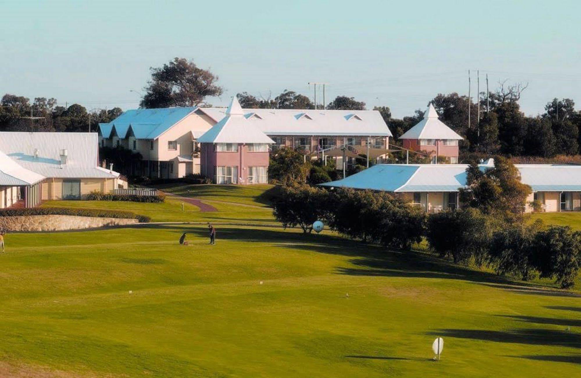 Mercure Bunbury Sanctuary Golf Resort Extérieur photo